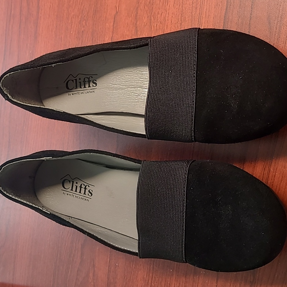 Cliffs Uphill Womens 8.5 classic black leather dressy slip on heeled shoes - Picture 2 of 7